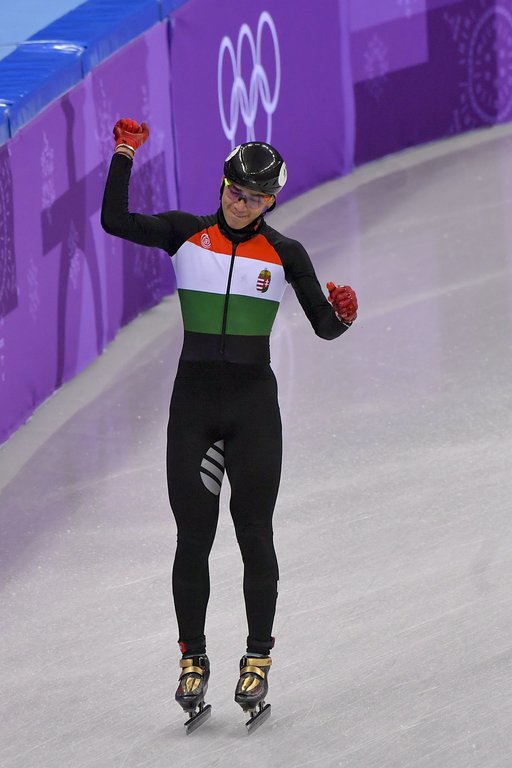 Liu Shaolin Sándor a phjongcshangi téli olimpia 5000 méteres váltó versenyének elődöntője után