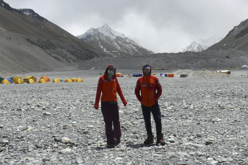 Klein Dávid hegymászó és Török Edina, a Spar Everest Expedíció alaptábor-vezetője. MTI Fotó: Török Éva