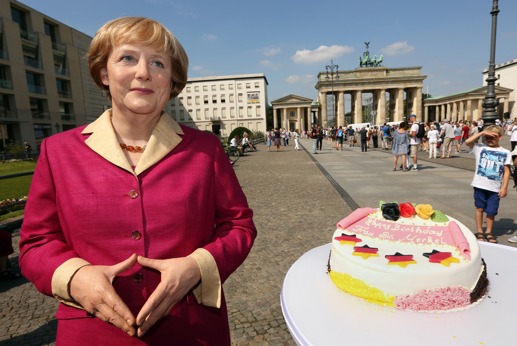 Viasz-Merkel tortával.