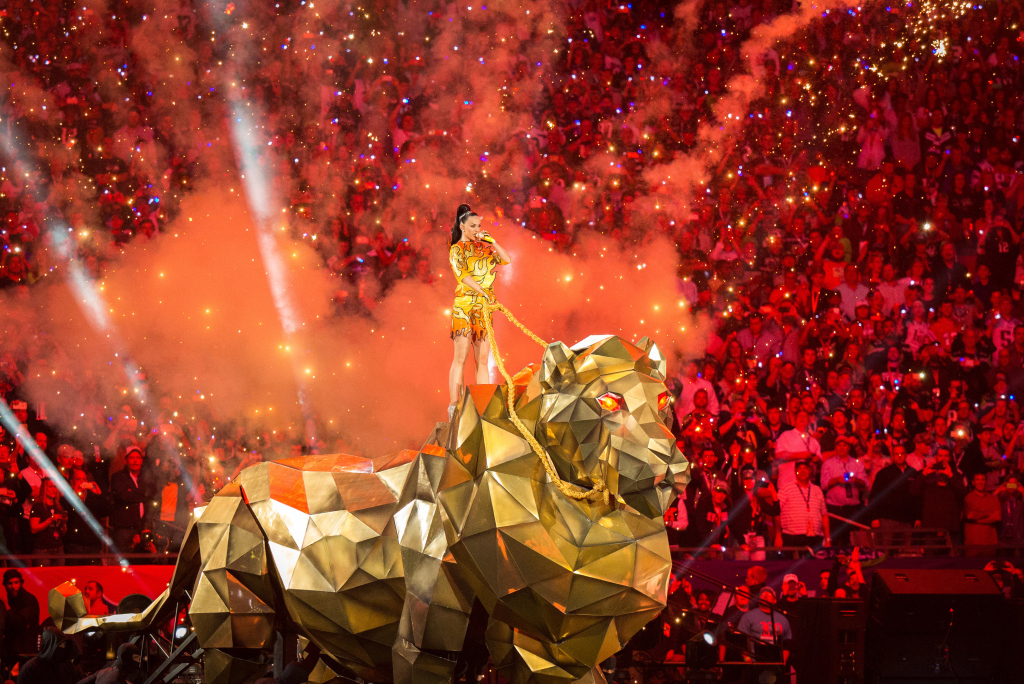 Katy Perry lenyűgöző show keretében szórakoztatott a szünetben FOTÓ: EUROPRESS/GETTY IMAGES/CHRISTOPHER POLK
