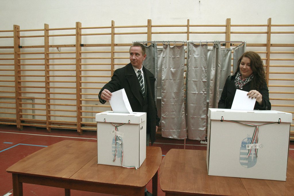 Rig Lajos és felesége is szavazott. FOTÓ: Nagy Lajos/MTI