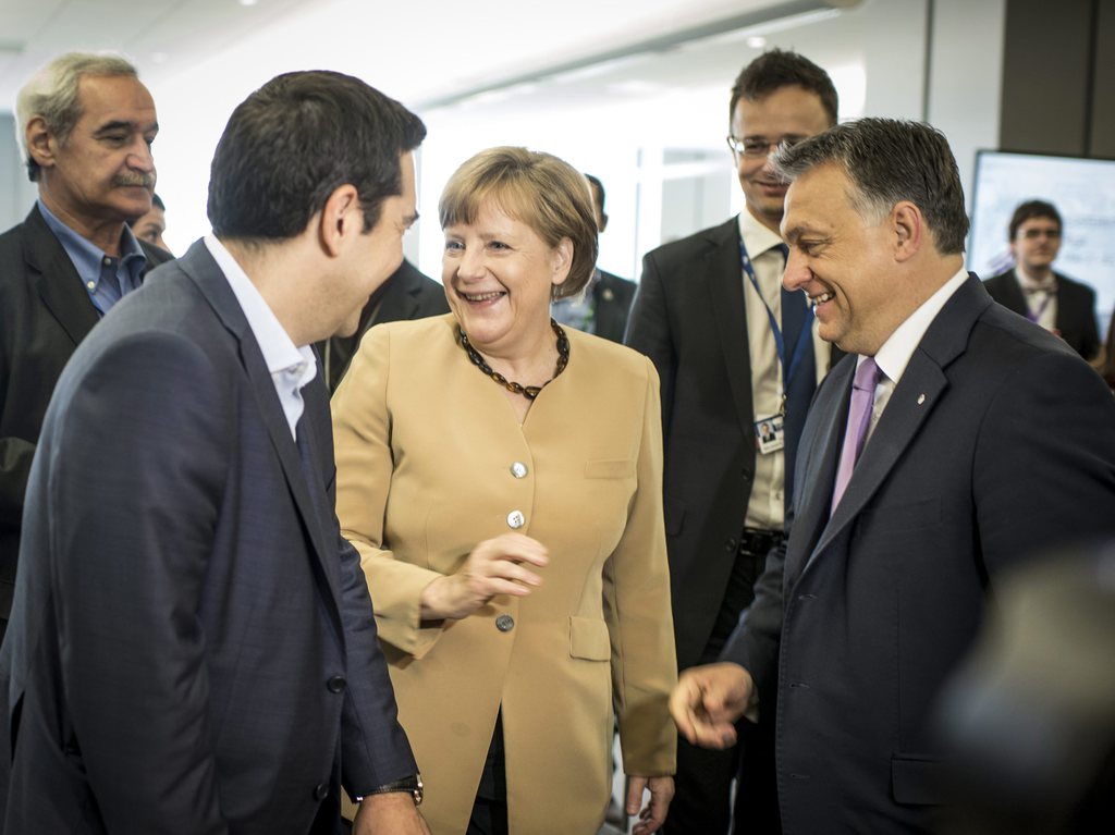 Angela Merkel német kancellár és Alekszisz Ciprasz görög kormányfő valamint Orbán Viktor a képen Fotó: Miniszterelnöki Sajtóiroda / Burger Barna