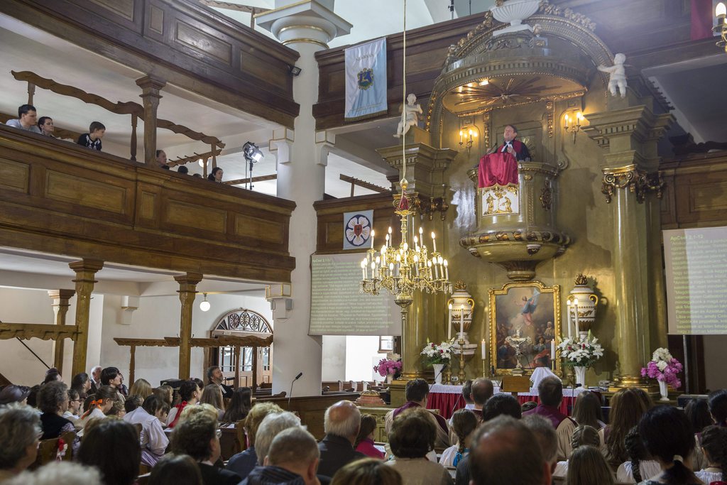 Gáncs Péter, a Magyarországi Evangélikus Egyház elnök-püspöke igét hirdet a pünkösdi istentiszteleten. MTI Fotó: Rosta Tibor