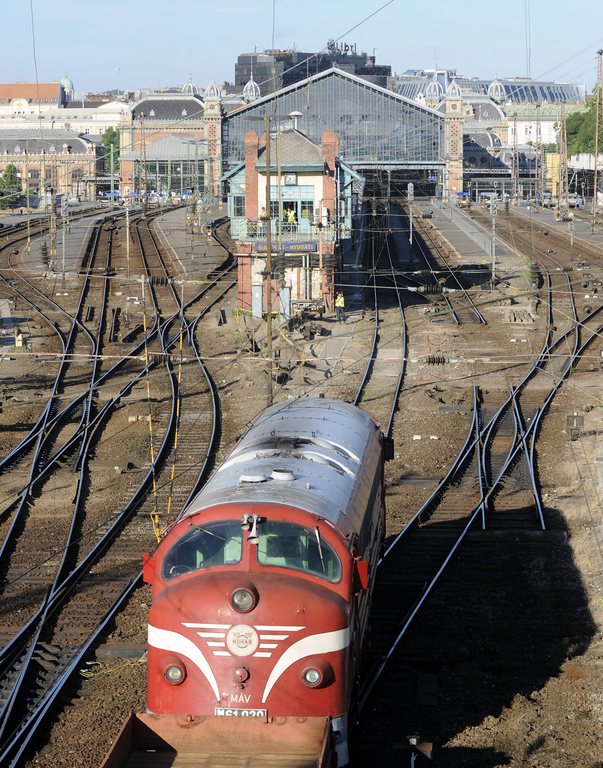  A lezárt Nyugati pályaudvar 2015. június 22-én.  MTI Fotó: Máthé Zoltán