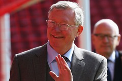 Sir Alex Ferguson már búcsúzottaz Old Traff ordtól, ám a sikerekbenott a keze nyoma