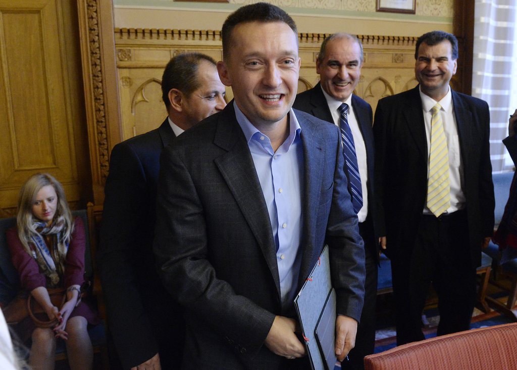 Móka, kacagás Rogán miniszterjelölti meghallgatásán 2015. október 16-án. MTI Fotó: Kovács Tamás