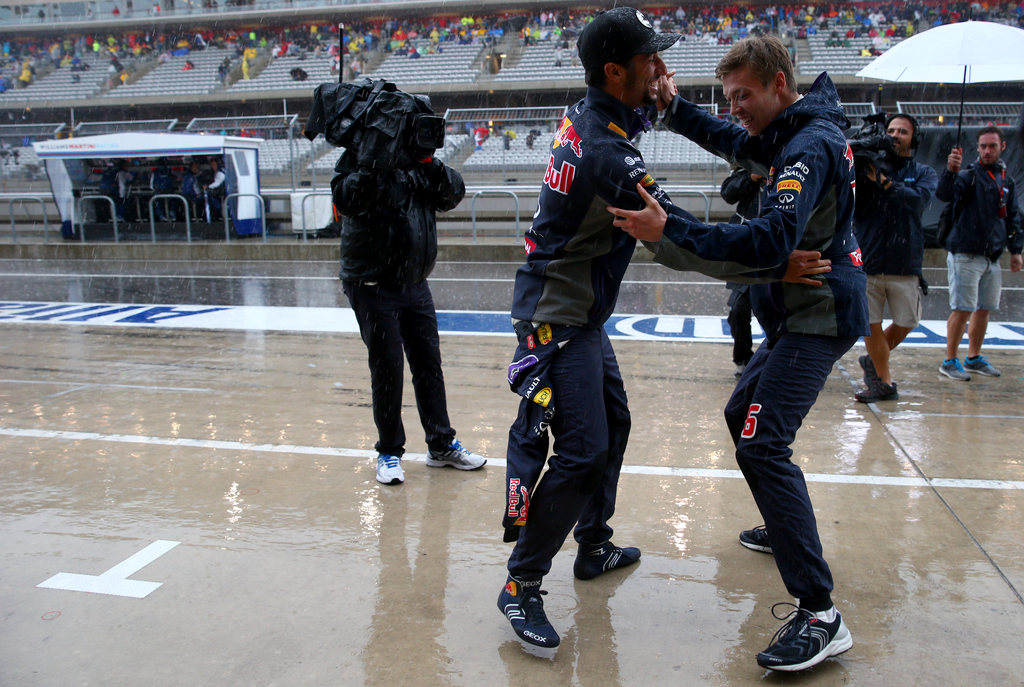 Ricciardo és Kvyat ennyire örült a halasztásnak? Fotó: Getty Images