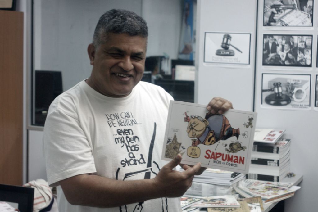 A politikai karikaturista Zunar hosszú börtönbüntetésre számíthat néhány Twitter-üzenete miatt FORRÁS: AMNESTY INTERNATIONAL