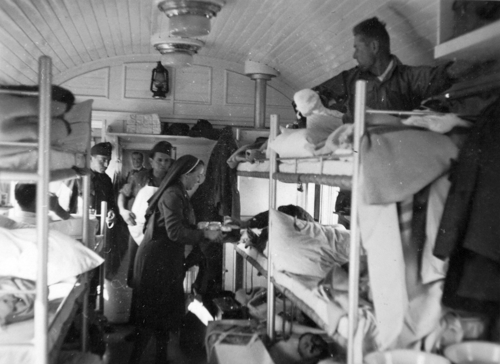 Kórházvonat a II. világháborúban Forrás: Fortepan