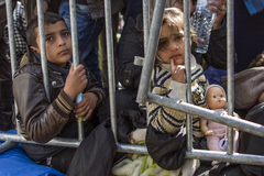 A macedón határnál ragadt menekültek félnek, hogy nem mehetnek tovább. Illusztráció: Dan Kitwood/Getty Images