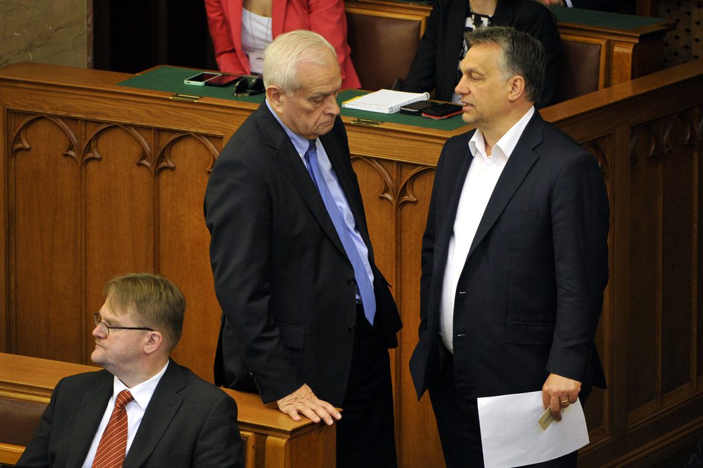 Harrach Pétert nem győzte meg Orbán Viktor magyarázata a boltzár eltörlésének szükségességéről FOTÓ: MTI/KOVÁCS ATTILA