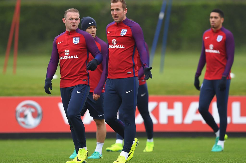 Az angol válogatott két remek csatára, Wayne Rooney (balra) és Harry Kane FOTÓ: EUROPRESS/GETTY IMAGES/MICHAEL REGAN