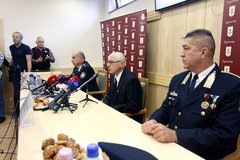 Keresztes Imre, Papp Károly, Hajdu János. MTI Fotó: Szigetváry Zsolt